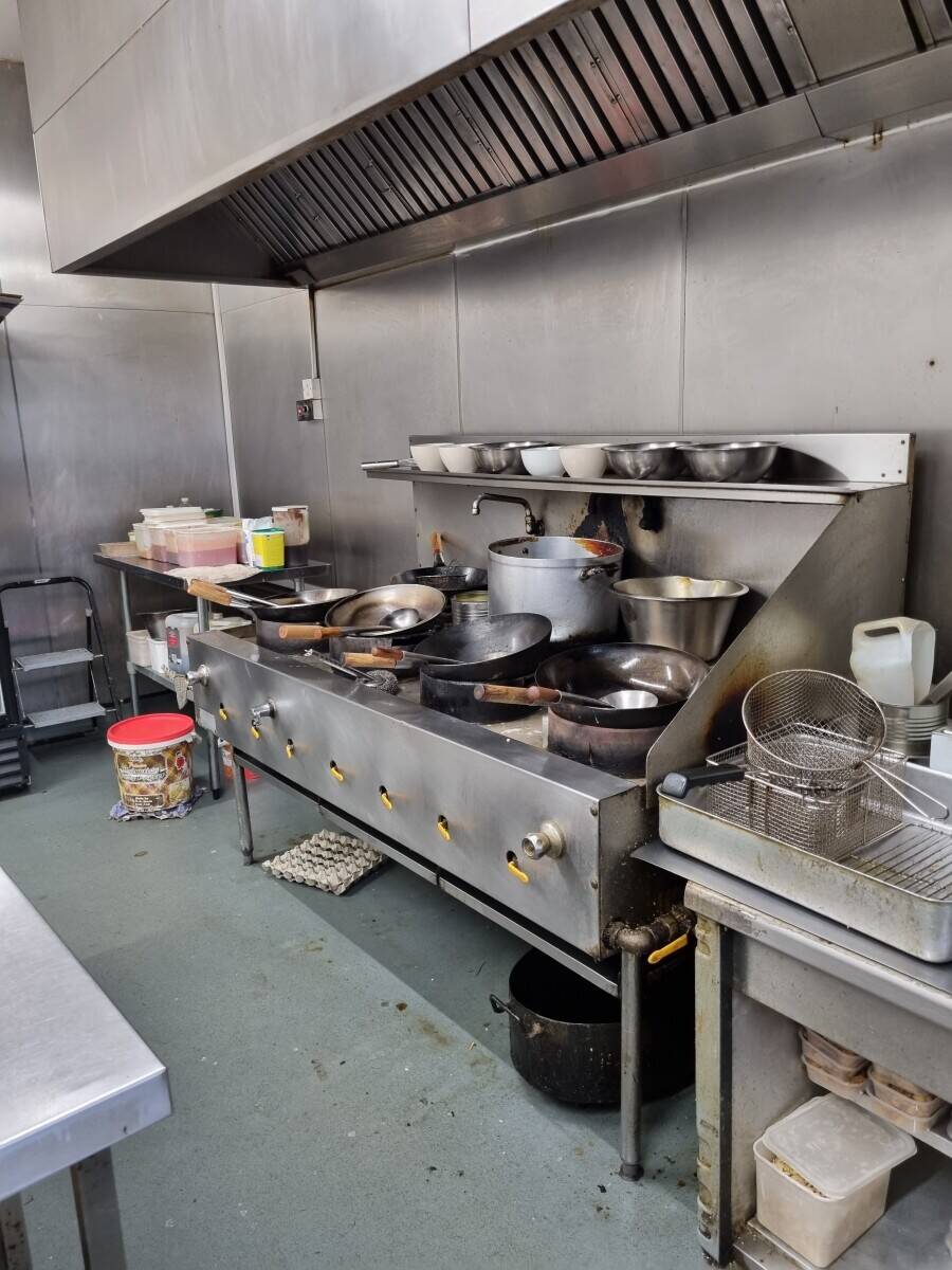 Leasehold Chinese Takeaway for sale in ferndown - A5 License Photo 4