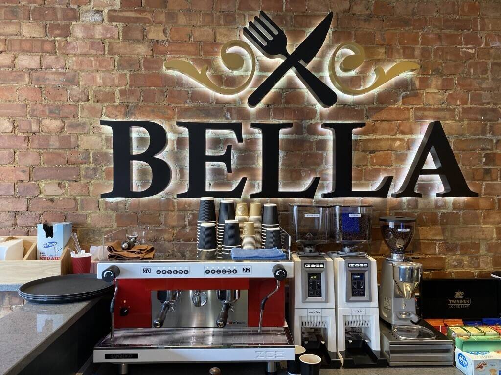 Very good location restaurant for sale in Burnt Oak (Edgware) North London area Photo 4