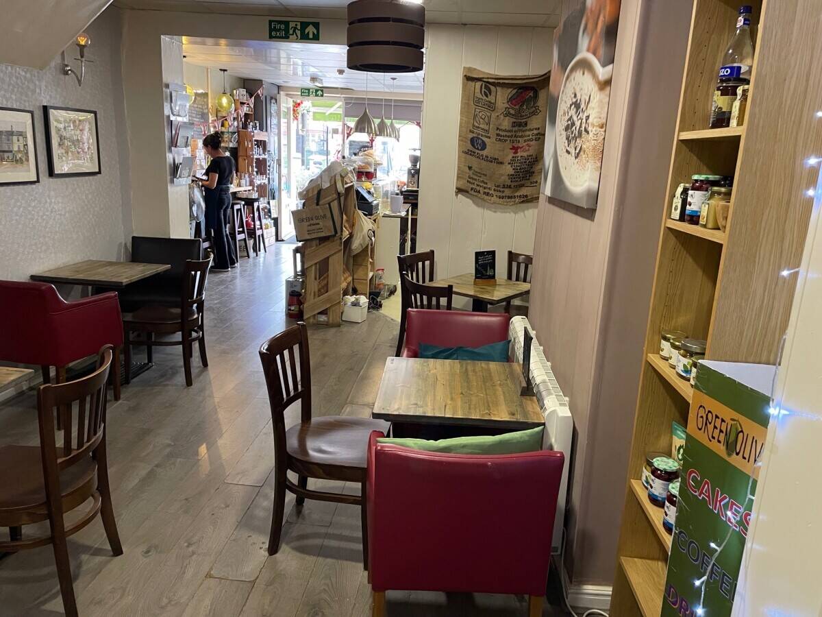 A Freehold Café / Restaurant in Newark, Nottinghamshire Town Centre. 'For Sale'. Photo 4