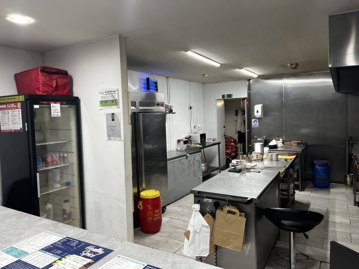 Indian takeaway in Accrington with  two bedrooms upstairs