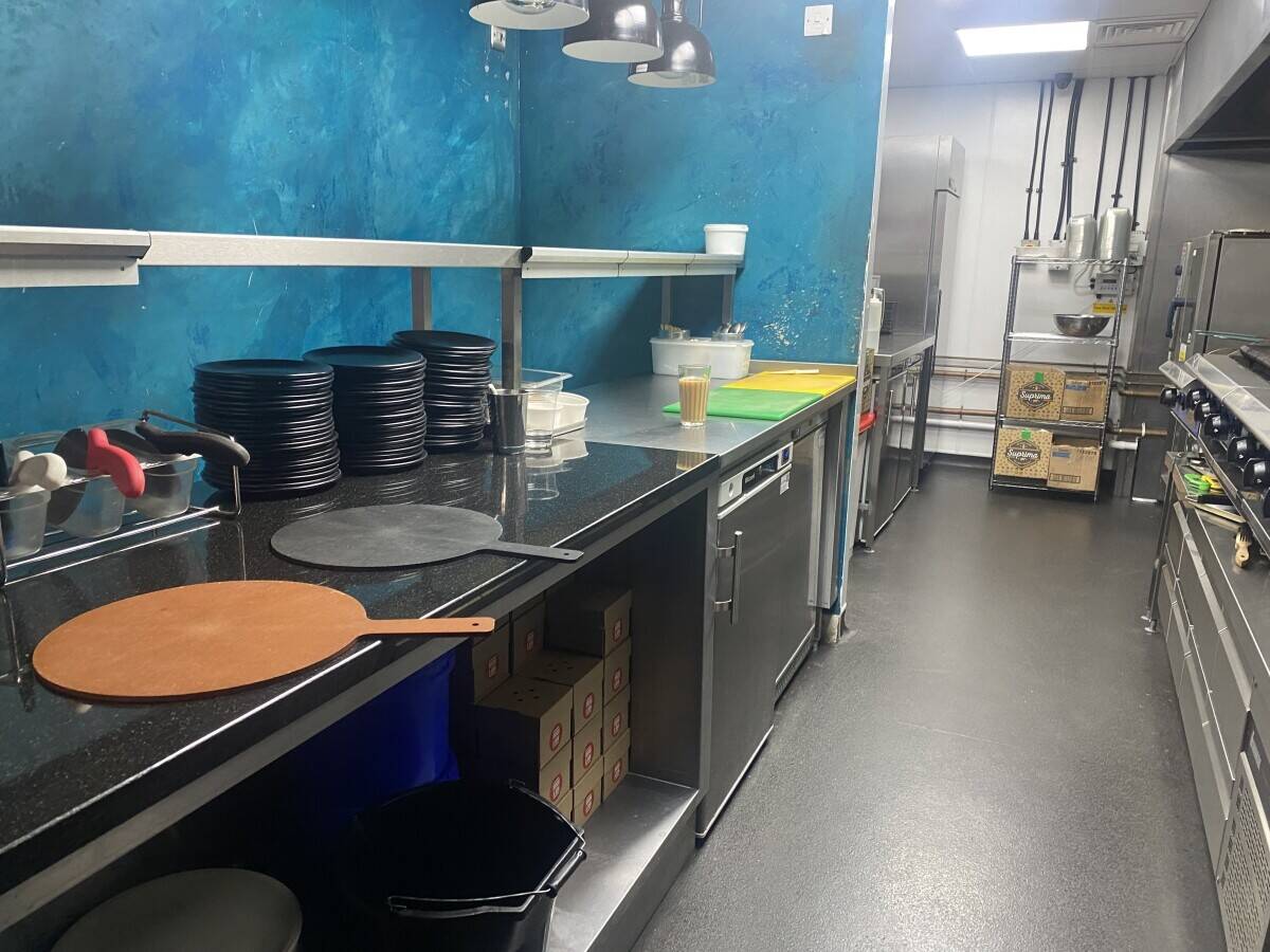 Popular Gourmet Burger and Pizza Restaurant for sale