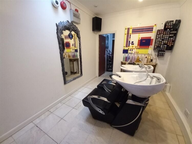 Hair Salons For Sale in Peterborough