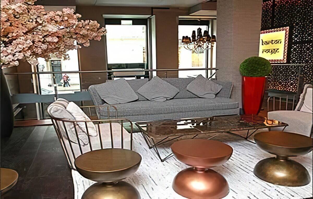 PROPERTY FOR SALE - Barton Rouge Restaurant, Liverpool