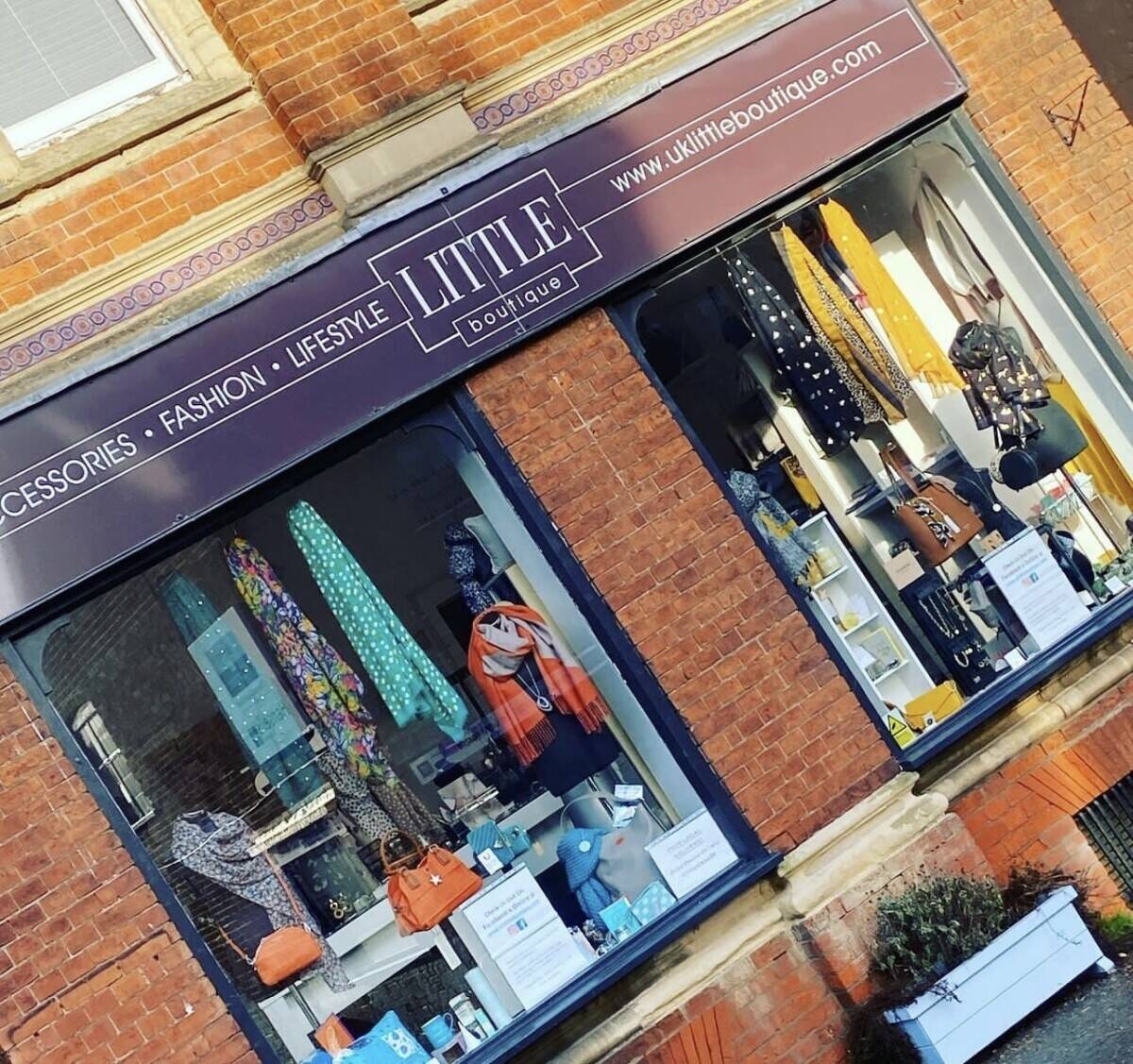 Fantastic Award Winning Accessories Business Retailer Of The Year 2022 - Wymondham