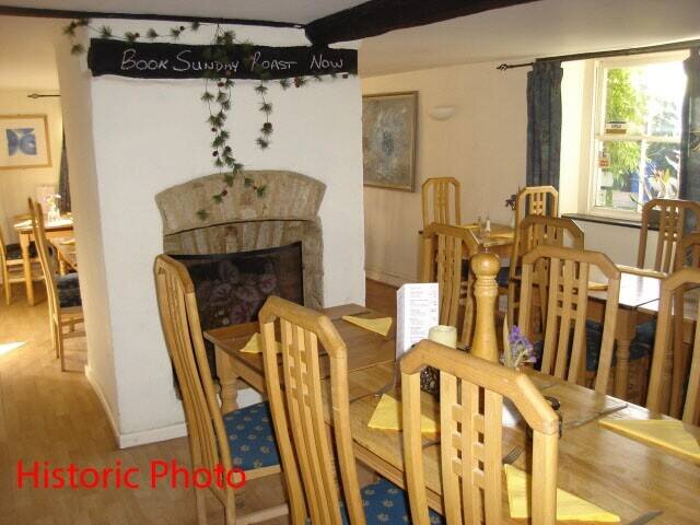 OXFORDSHIRE - VILLAGE PUB CURRENTLY CLOSED Photo 4