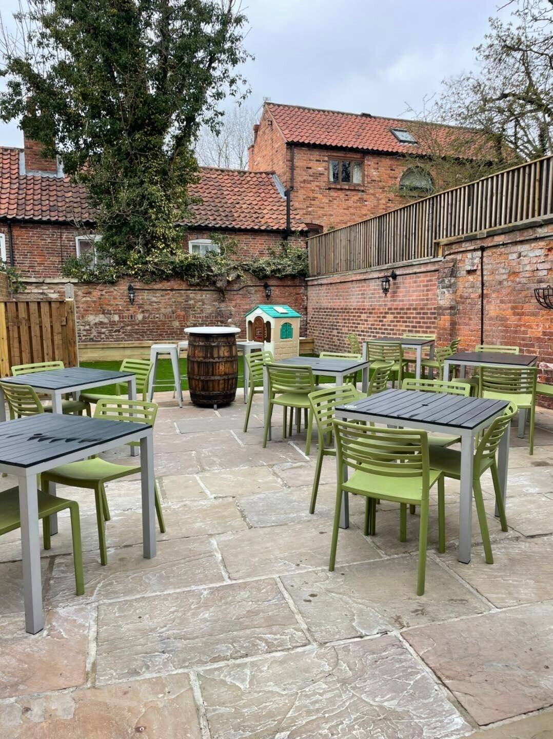 Fully Fitted Leasehold Bar & Restaurant for Sale in Retford