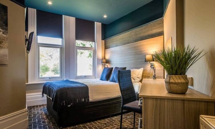 Refurbished and profitable 19 bedroom (all en-suite) limited service accommodation business on Bournemouth's renowned West Cliff