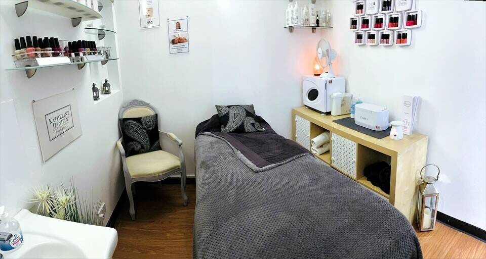 Well established Hair &  Beauty Salon  On Hants/Dorset border