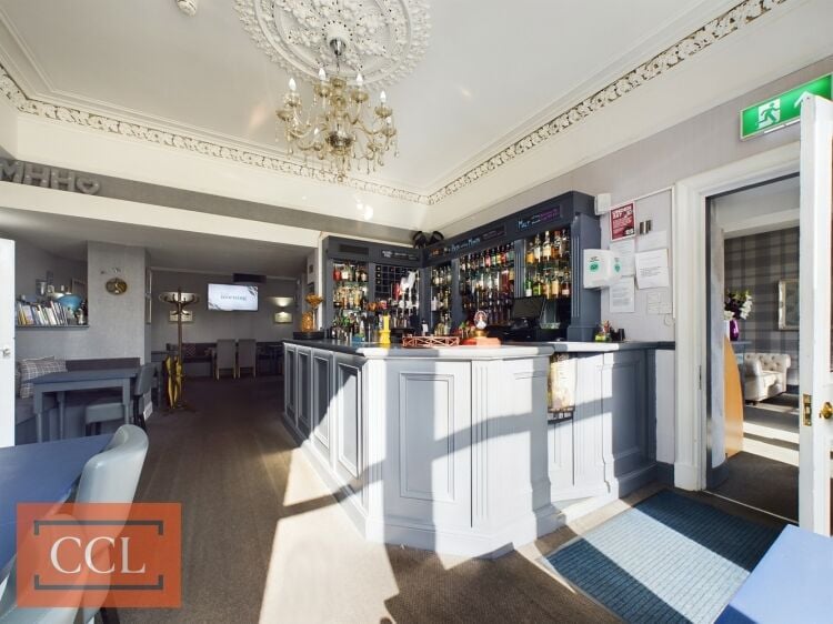 Popular and thriving nine-bedroom hotel in Kingussie Photo 4