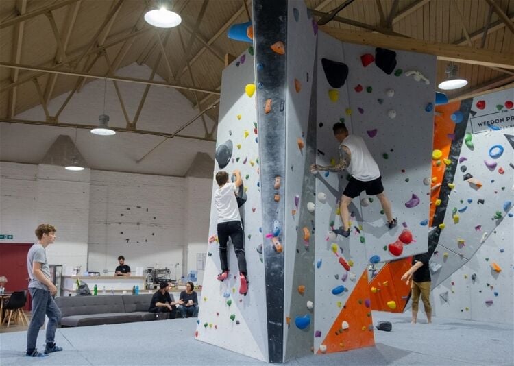EXCITING OPPORTUNITY TO AQUIRE AN INDOOR CLIMBING FACILITY