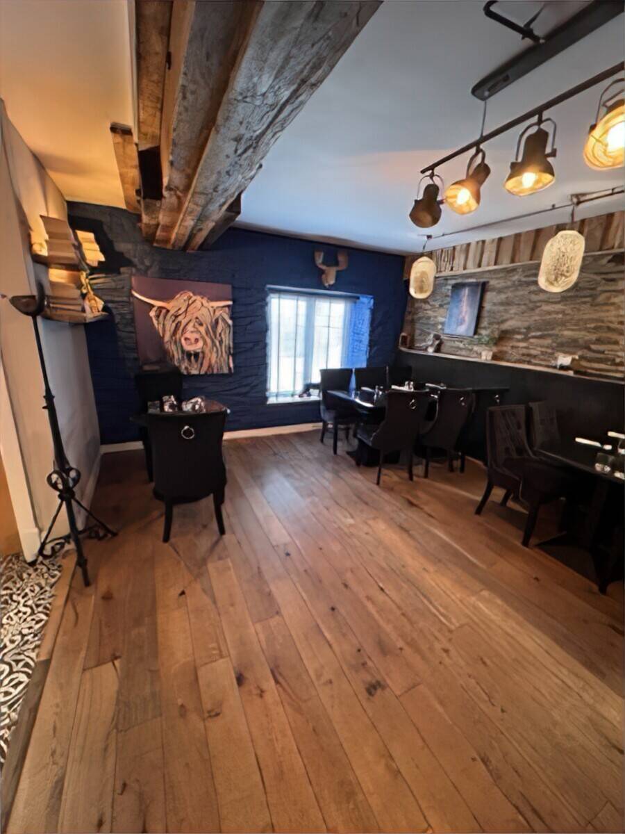 Beautiful bespoke restaurant, located on Milford Haven Marina