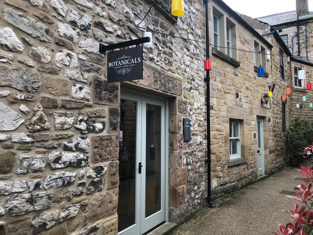 Holistic Day Spa and Retail Boutique - Botanicals Bakewell Seeks New Licensee. Minimal Investment Photo 4