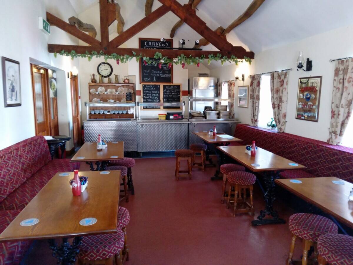 CUMBRIA – QUAYSIDE FREE HOUSE LOCATED IN WESTERN LAKES WITH STRONG NET PROFITS