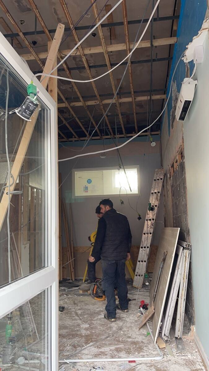 Retail shop for sale Photo 3