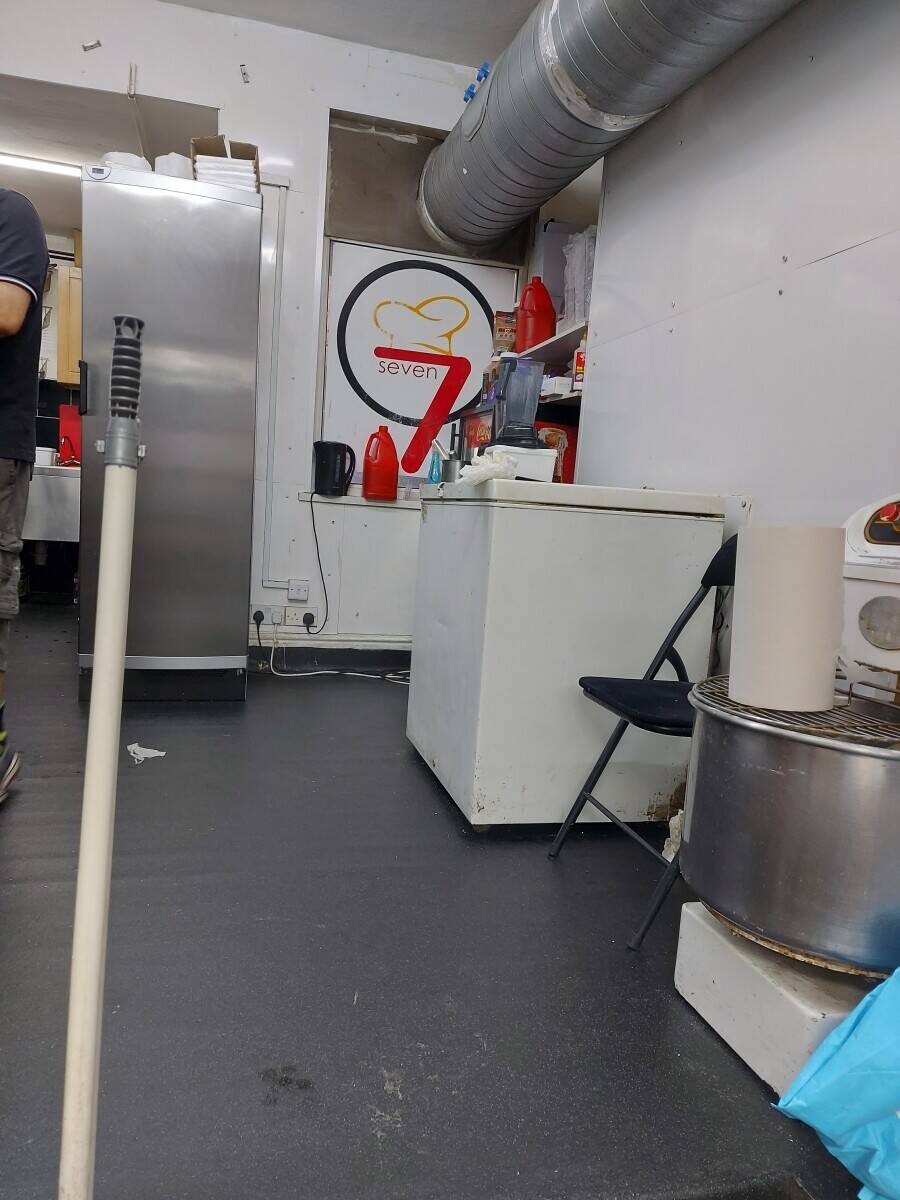 Fastfood business for sale