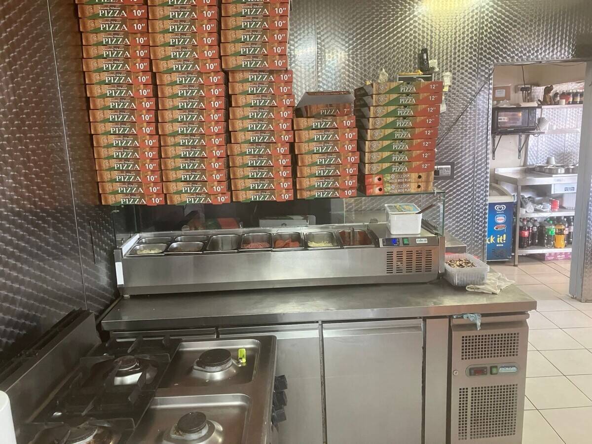 Takeaway for Sale in Cleethorpes, Lincolnshire Photo 4