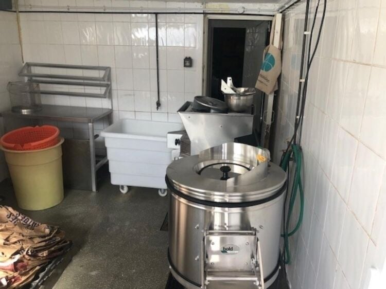 Freehold Investment Opportunity Located In Hayle Photo 4