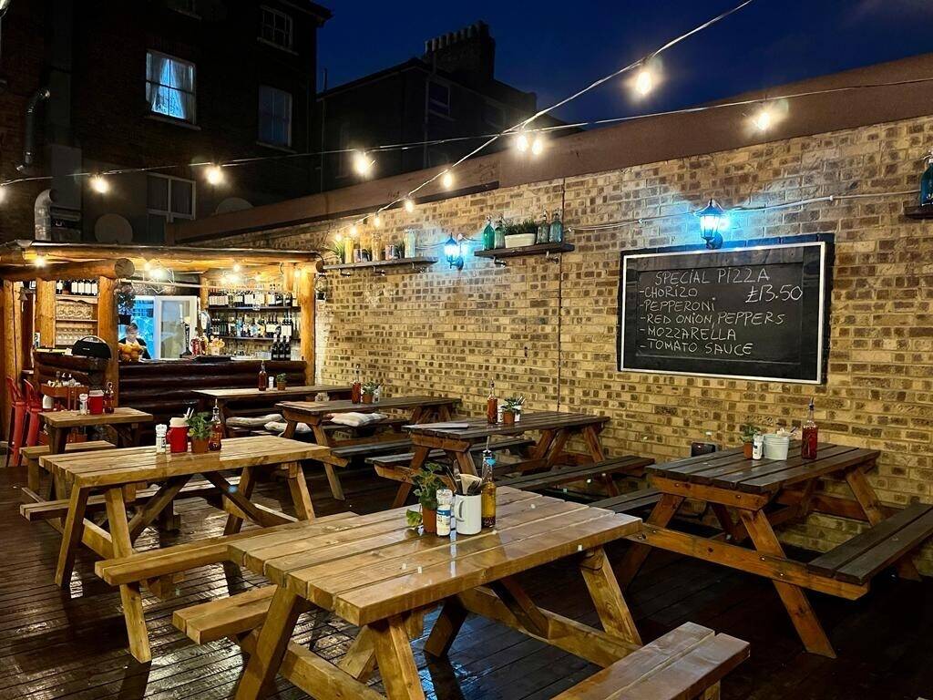 Italian Restaurant with large garden for sale in Forest hill, South East London