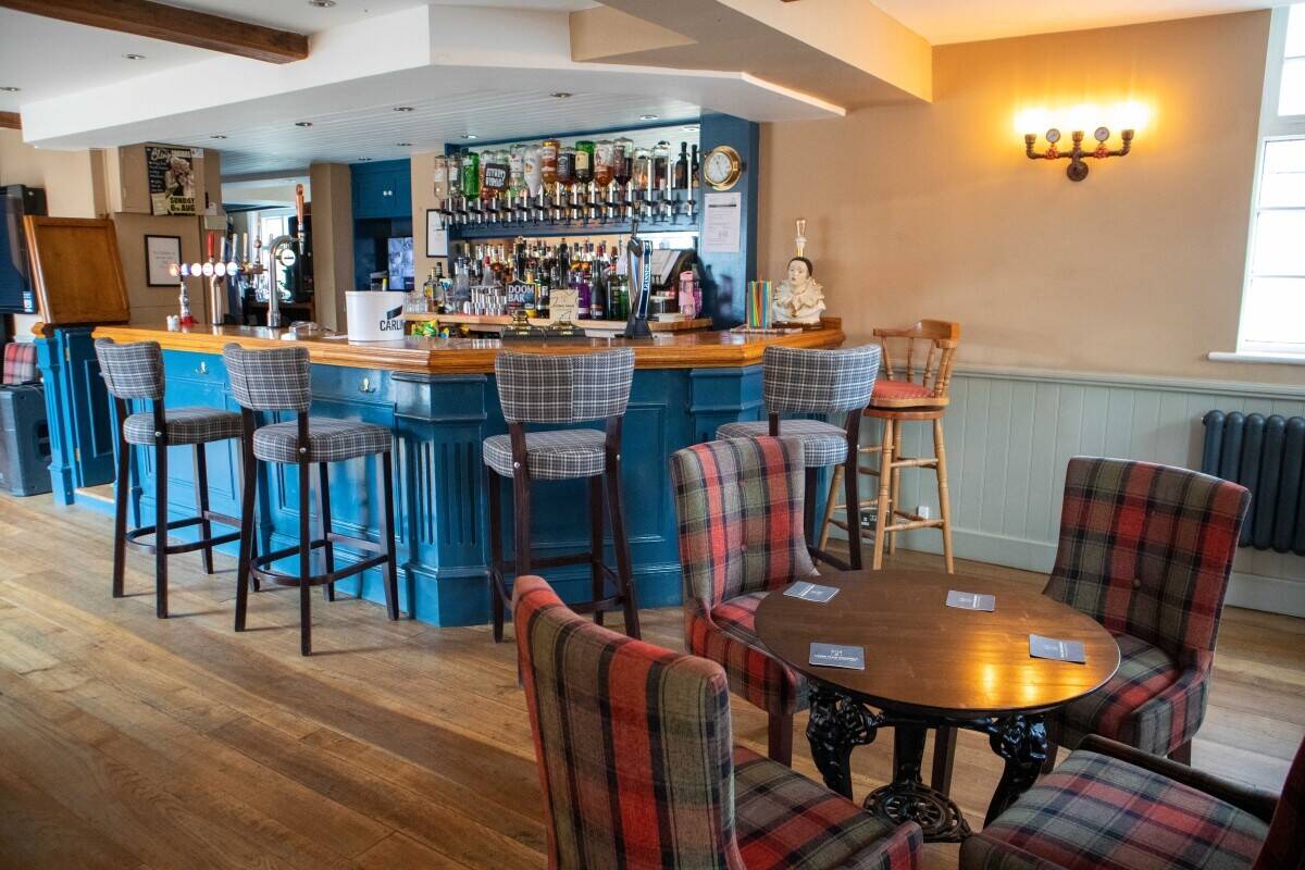 KENT - EXTENSIVELY RENOVATED PUBLIC HOUSE WITH PLANNING PERMISSION FOR SALE Photo 4