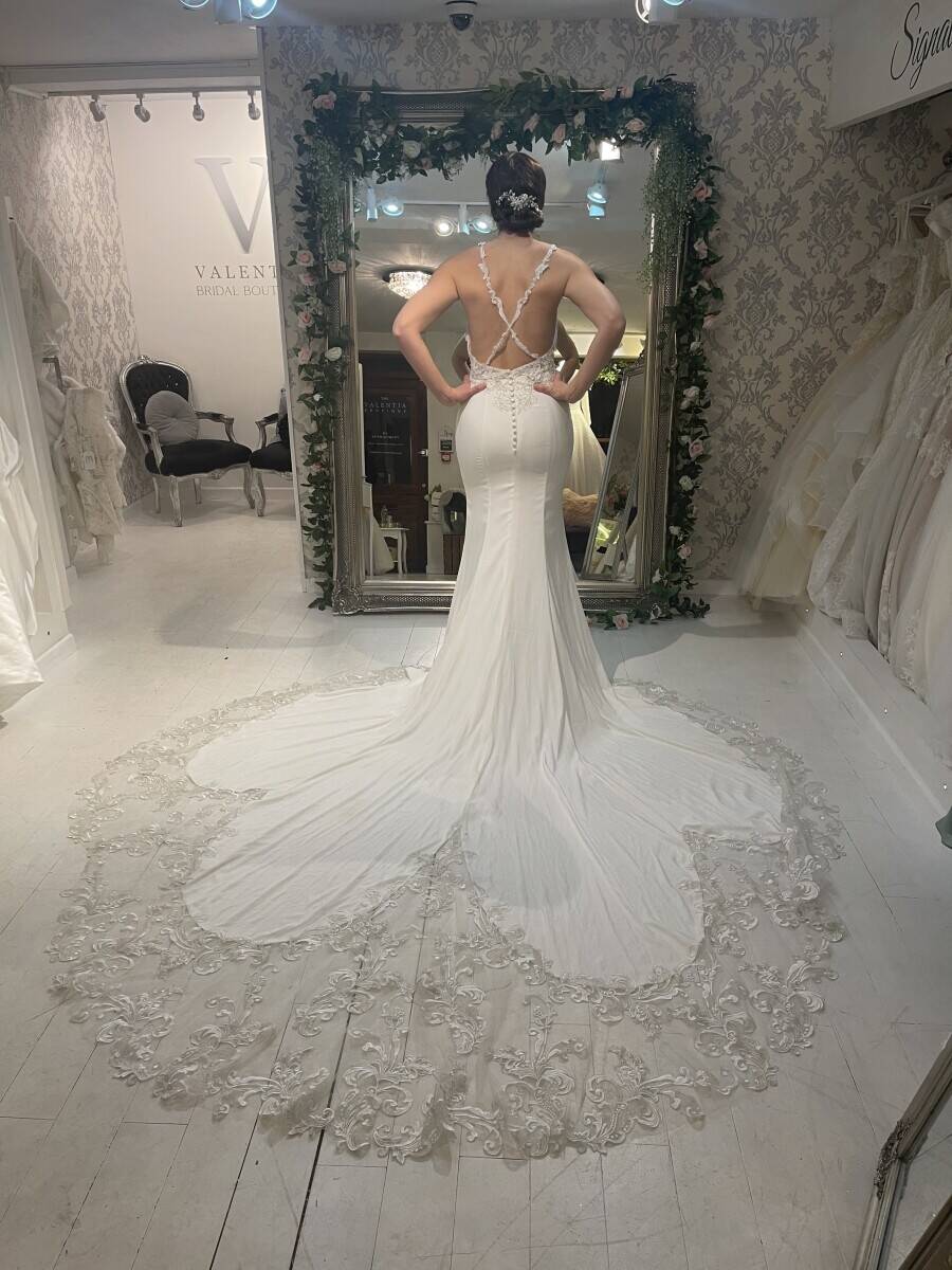 Established Bridal Boutique  Business in the heart of busy Sussex Market Town Photo 4