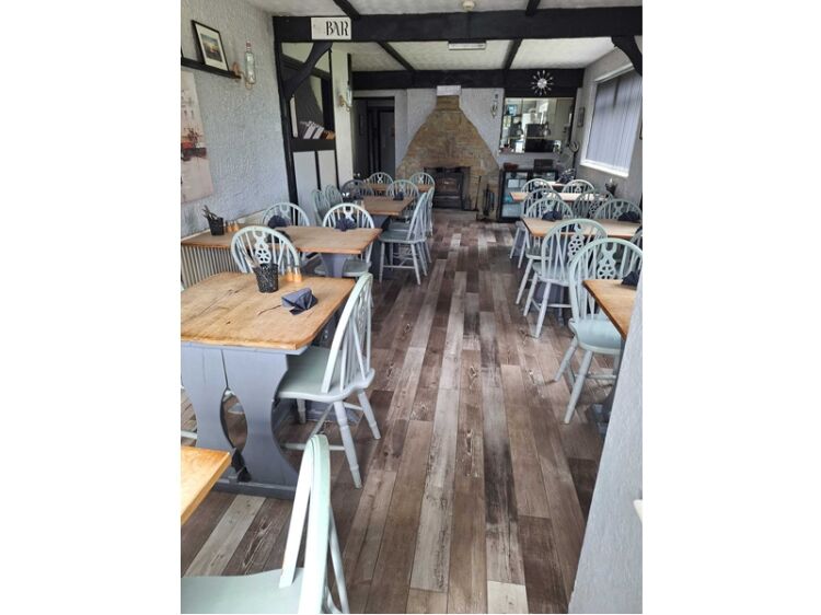 Seaside Resort Restaurant/Bar with Accommodation Photo 4