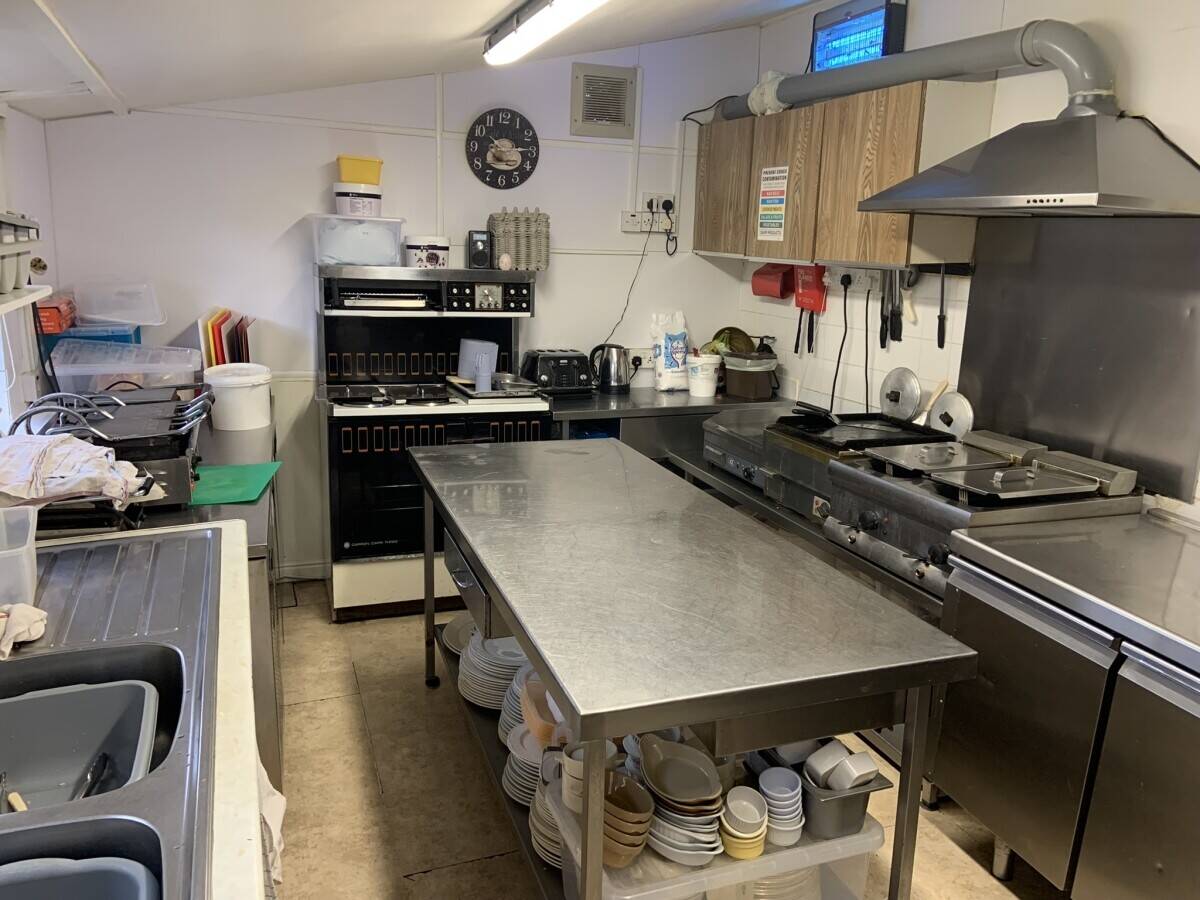 EXCEPTIONAL FREEHOLD BUSINESS OPPORTUNITY ON THE SHORES OF BALA LAKE, SNOWDONIA, NORTH WALES