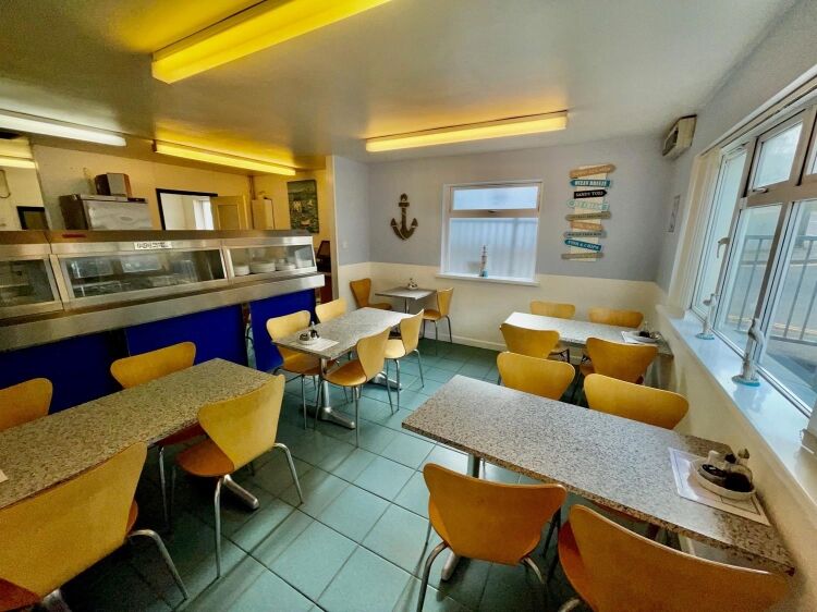Freehold Fish & Chip Restaurant & Takeaway Located In Roche Photo 4