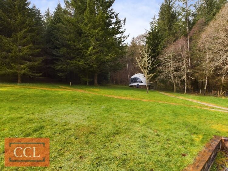 Camping and Glamping business close to the shores of Loch Ness Photo 4