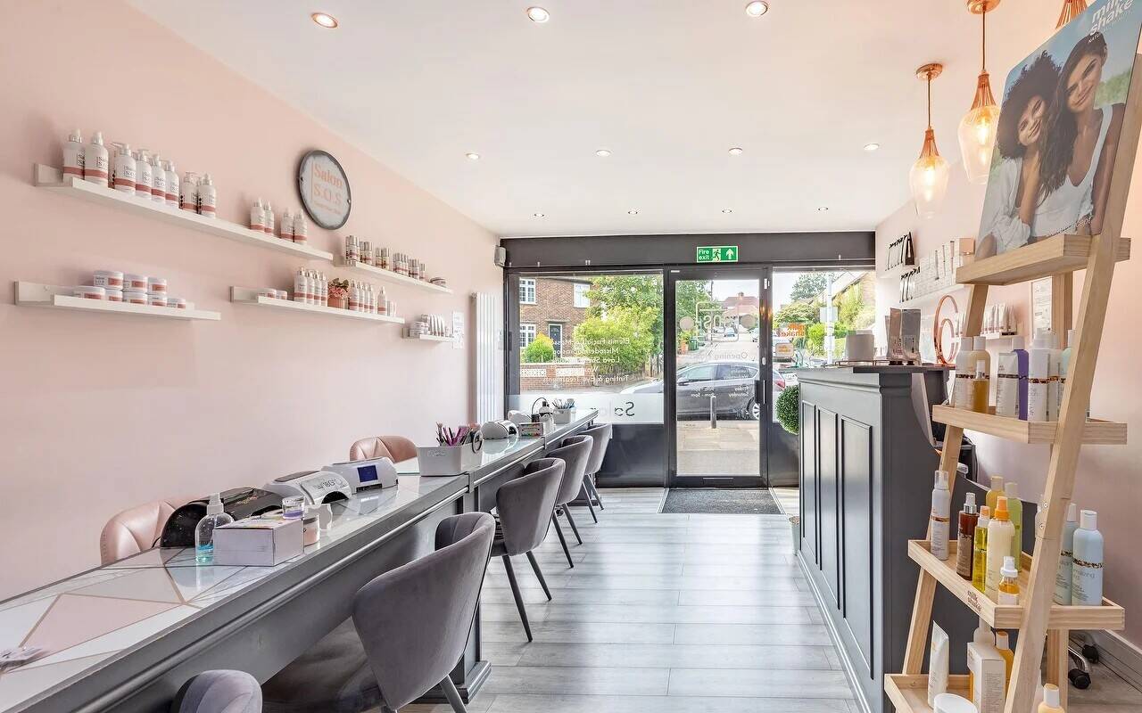 Stunning Beauty & Hair Salon for sale DA1