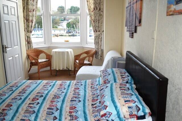 A Well Regarded B&B with Sea or Harbour Views from All Rooms Photo 4