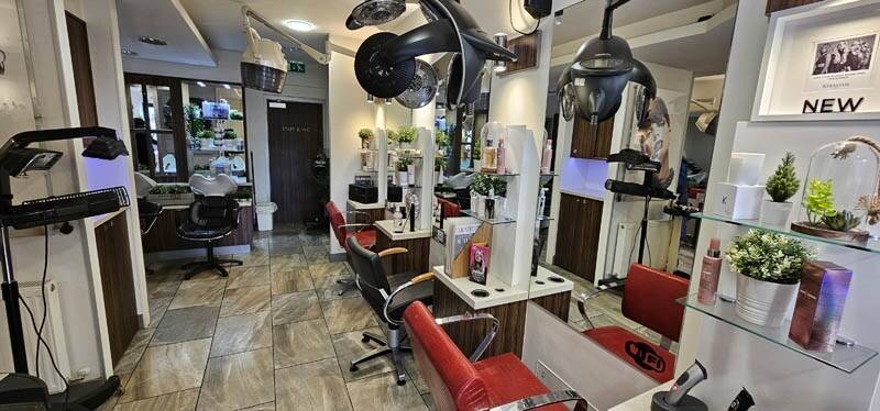 Long Established and well performing Hair Salon in Bridge of Weir