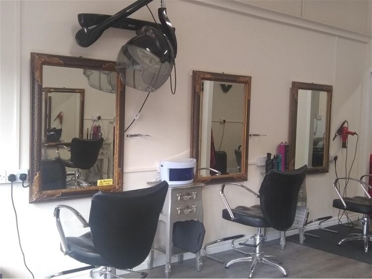HAIR SALON Photo 4