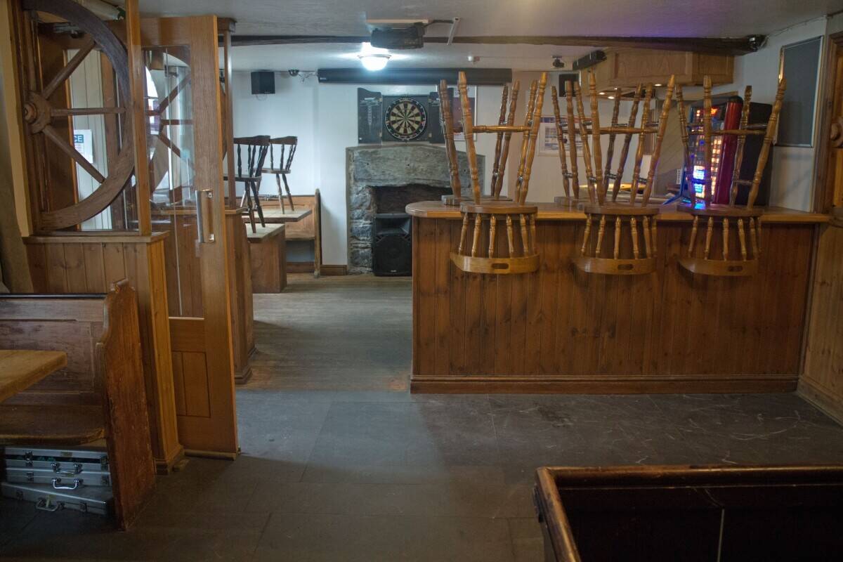 GWYNEDD - TRADITIONAL INN & RESTAURANT