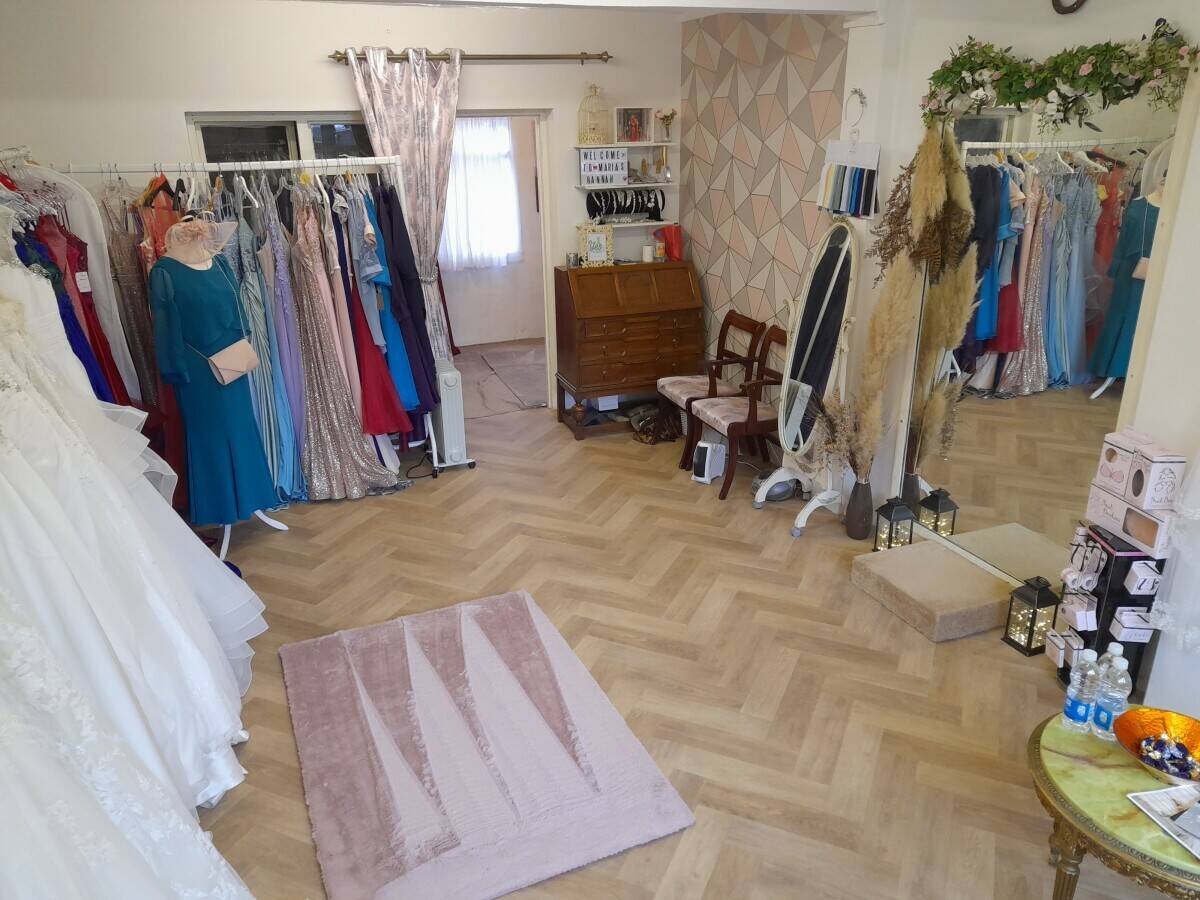 Bridal and Prom Boutique for sale Photo 4
