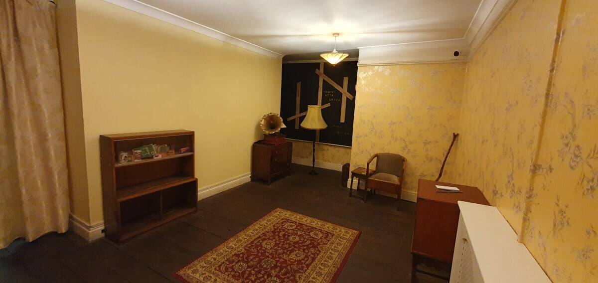 Fantastic Escape Room Centre with Virtual Reality Suite for sale in Southampton.