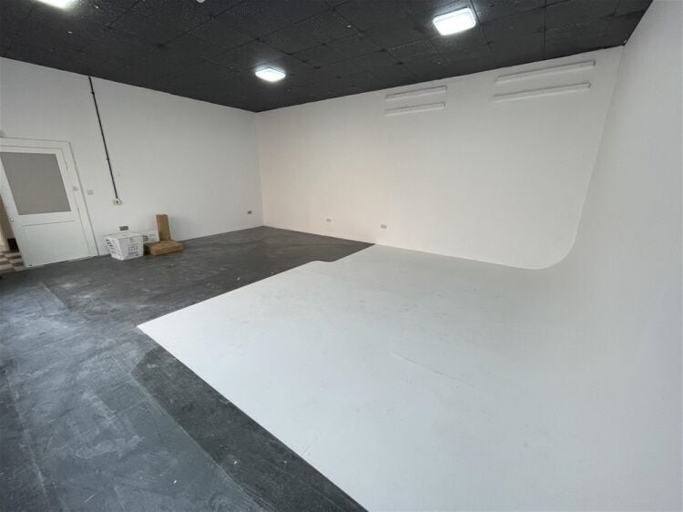 Offices and Business Units To Let For Sale in Newton Abbot