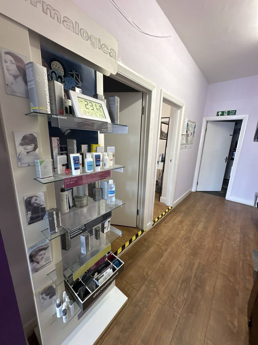 Hair & Beauty salon for sale Romford Photo 4