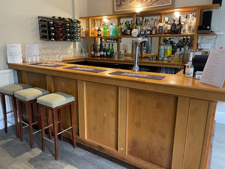 Boutique Hotel (6 bedrooms), Restaurant & Owners Accommodation