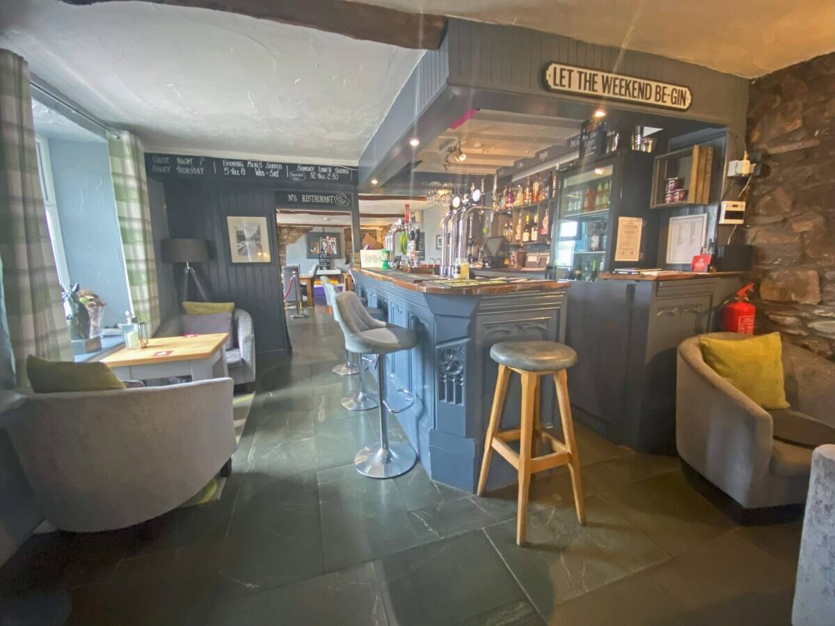 FURNESS PENINSULA - FOOD-LED PUBLIC HOUSE Photo 4