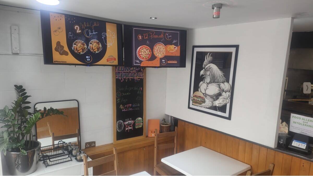 Profitable grilled peri peri chicken and pizza takeaway near Peterborough city centre  Photo 5