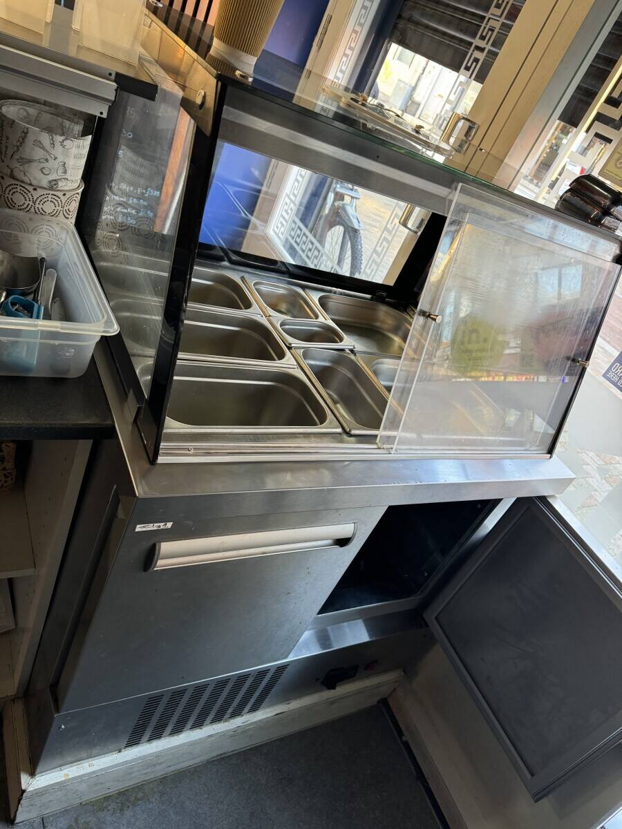 Greek restaurant takeaway Leicester city centre