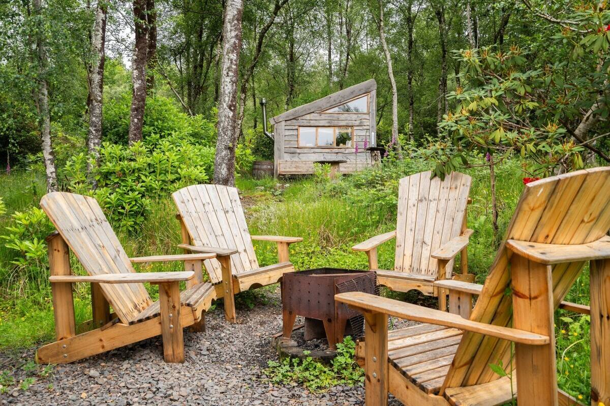 Cosy, Quirky, Handcrafted Wooden Eco-Cabins Photo 4