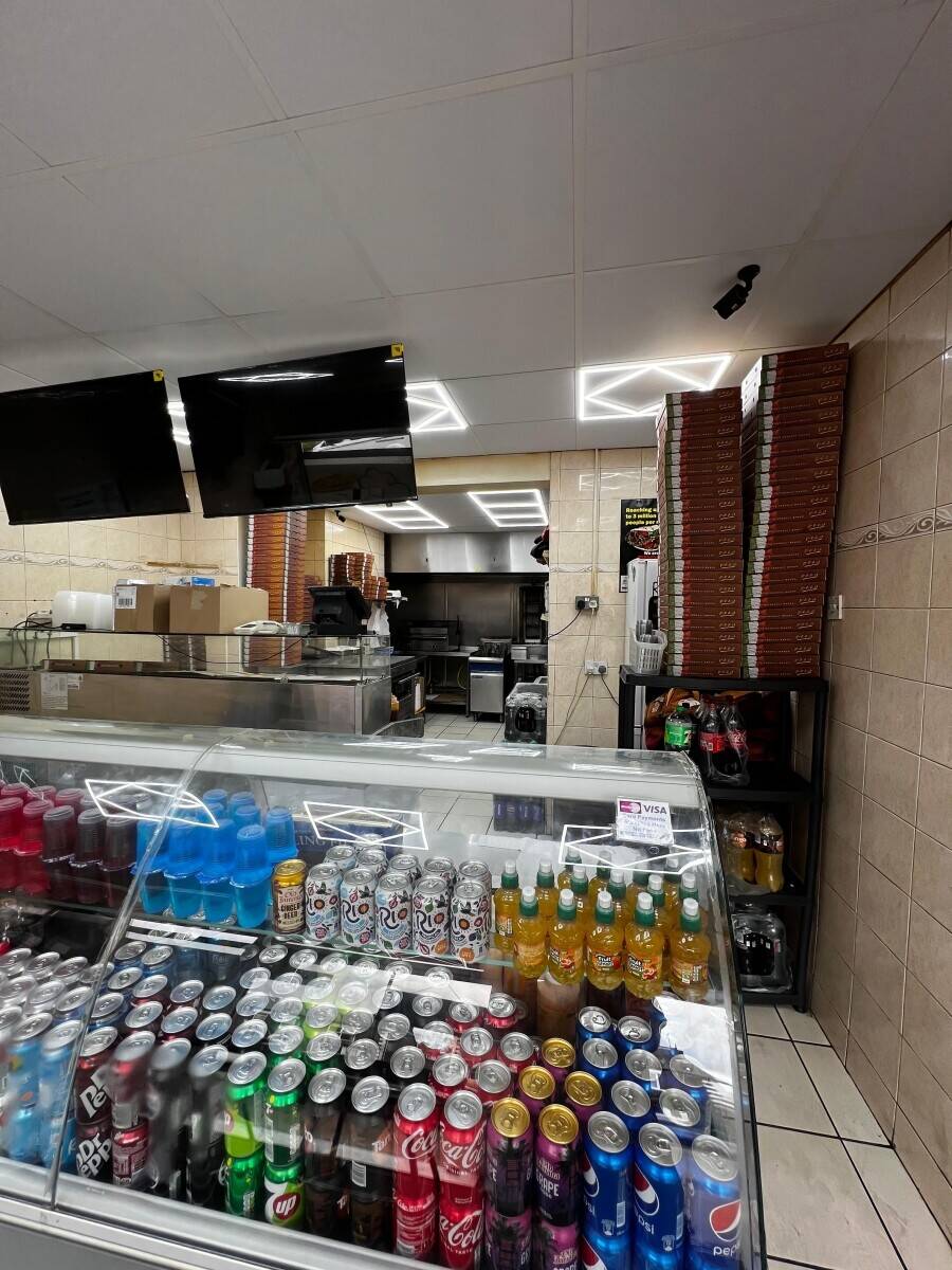 Pizza, kebab and burger take away for sale in Sheffield Photo 4