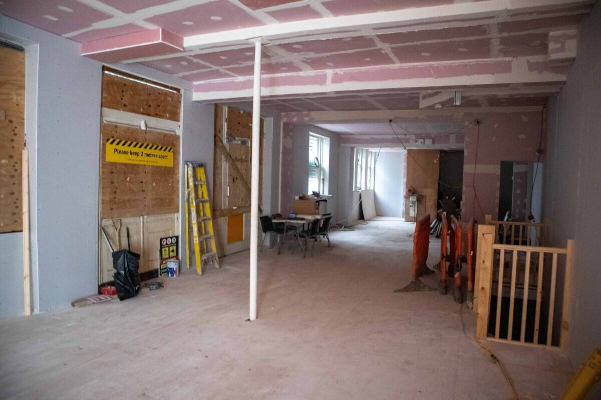 LONDON - BLANK CANVAS PUB/BAR OPPORTUNITY Photo 4