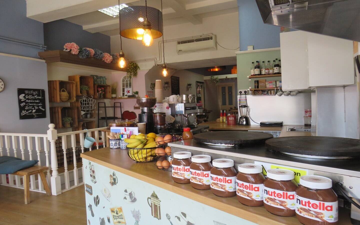 Delightful, Very Well-known Cafe and Creperie Business