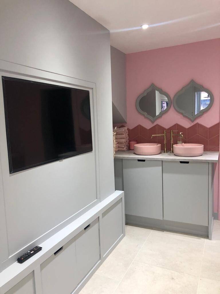 Nail and beauty salon in Clapham
