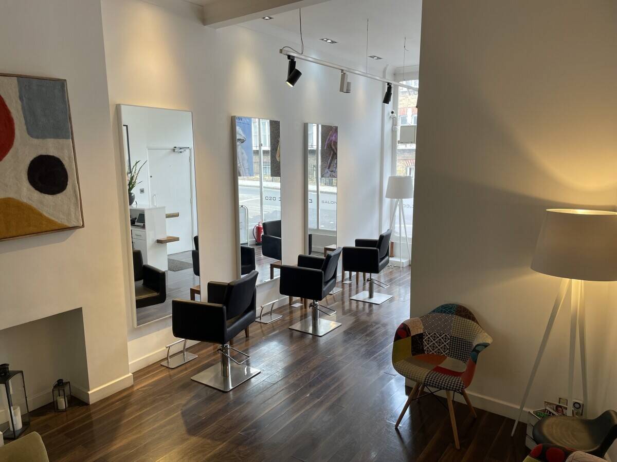 Hair & Beauty salon in Wandsworth  Photo 5