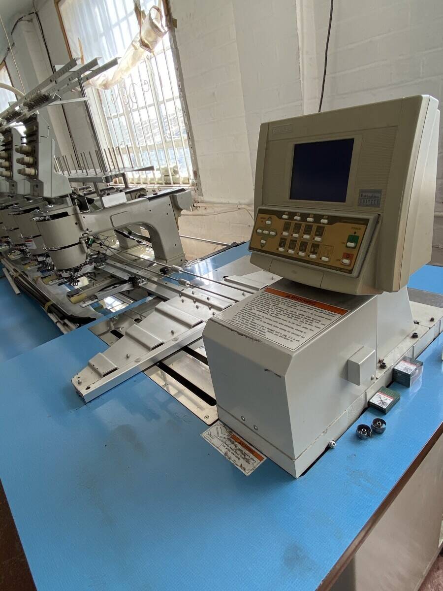 Clothing wholesaler for sale with stock/machinery included Photo 5