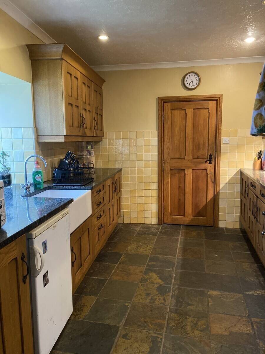 SuperMarket with Post office and 4 Bed House,conservatory ,Twin garge In a Scenic Village Hemyock