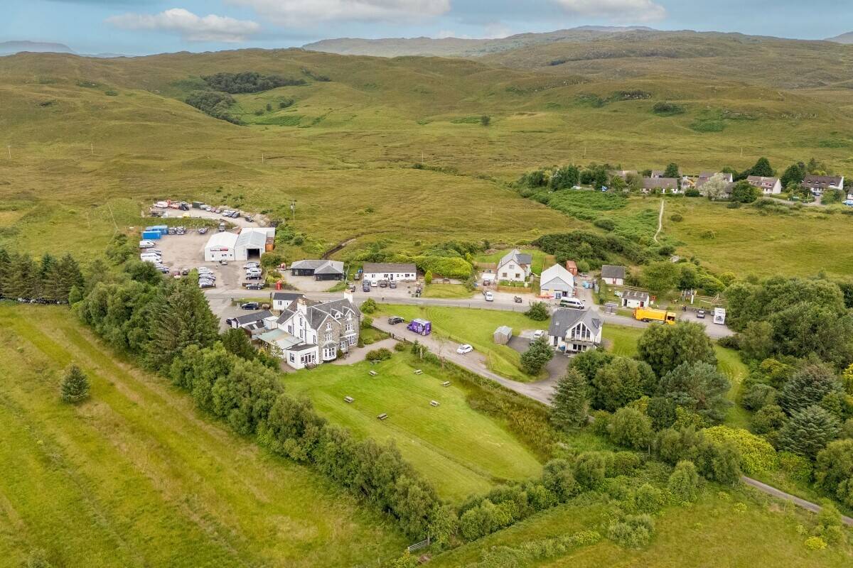 Impressive 8 Bedroom Country House Hotel on the Banks of Loch Shiel